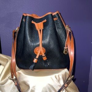Vintage Dooney and Bourke Bucket Shoulder Bag